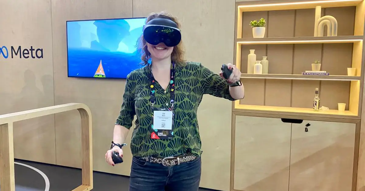 Mixed-Reality-Headset